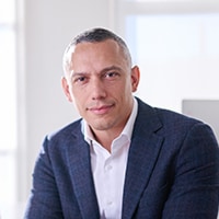 Profile photo of Associate Professor Gustavo Machado.